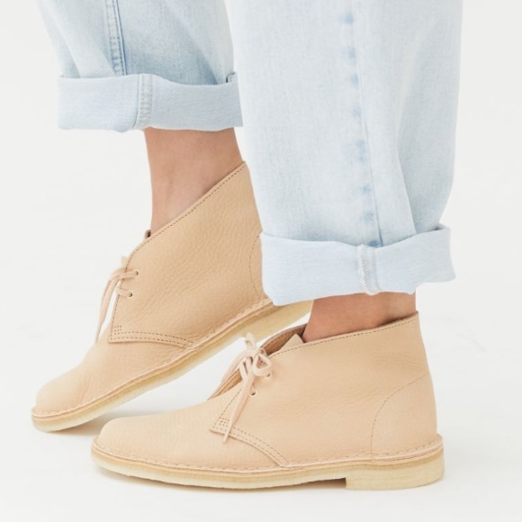 🆕 Clark’s Nubuck Leather Chukka Desert Boot 🥾 - Picture 1 of 4